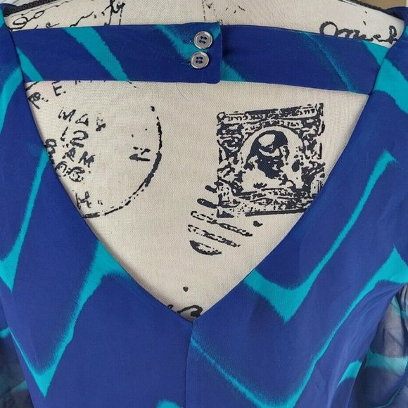 ❣️HP❣️ As You Wish halter back buckle 3/4 Sleeve A Line chevron blue dress S - Picture 2 of 5